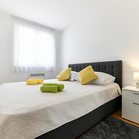 Modern Apartment For 2025' Vacation In Zadar Exterior foto