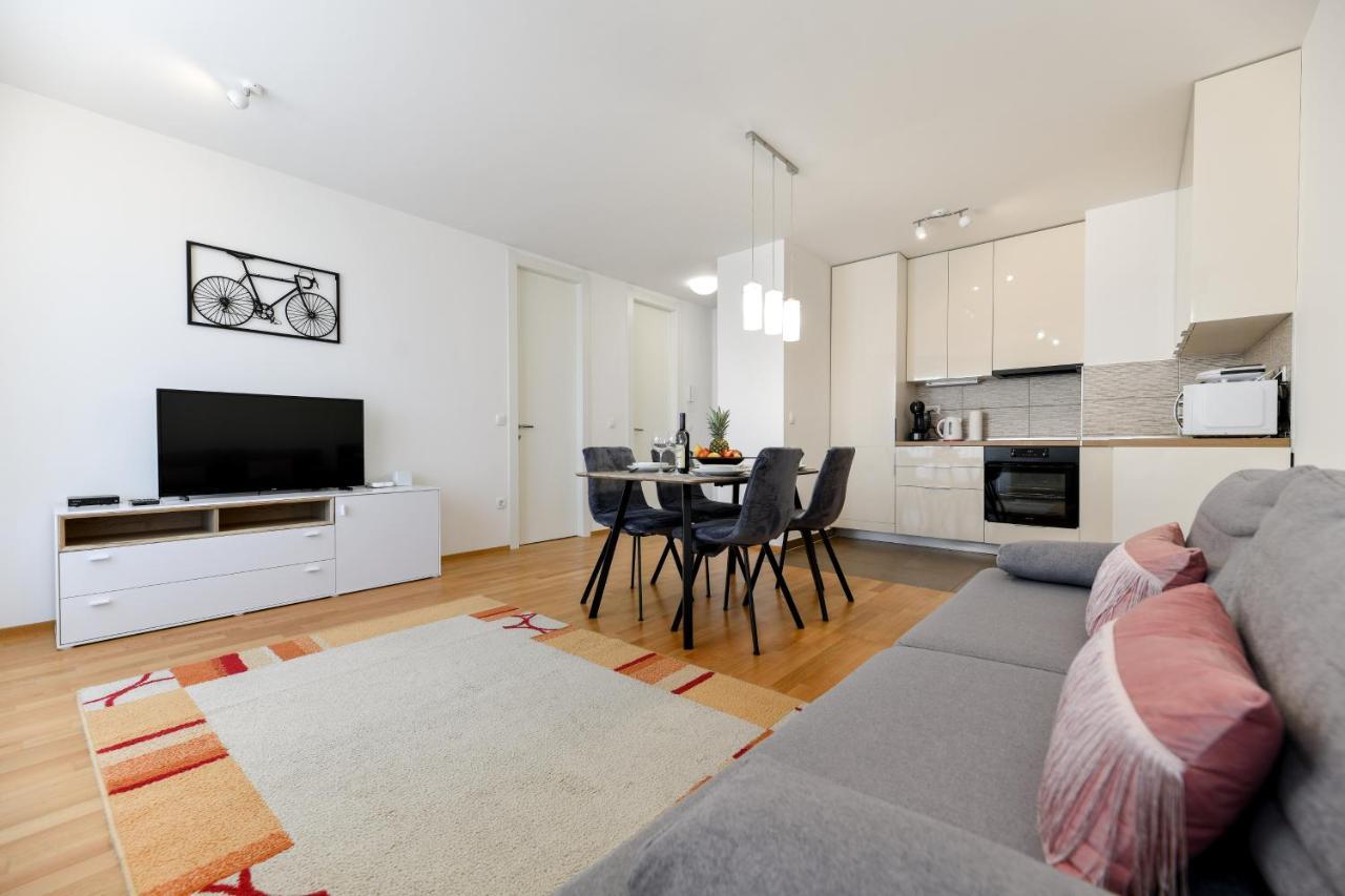 Modern Apartment For 2025' Vacation In Zadar Exterior foto