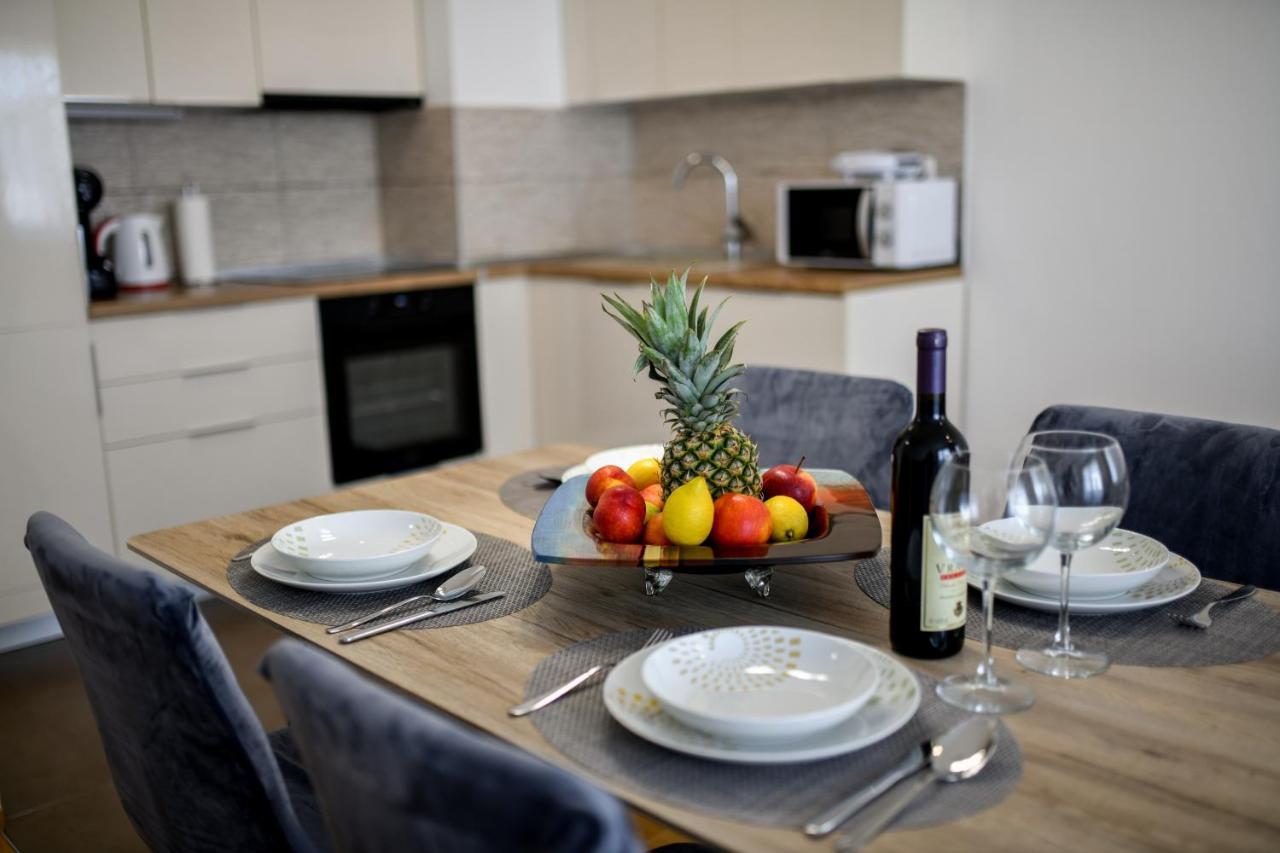 Modern Apartment For 2025' Vacation In Zadar Exterior foto