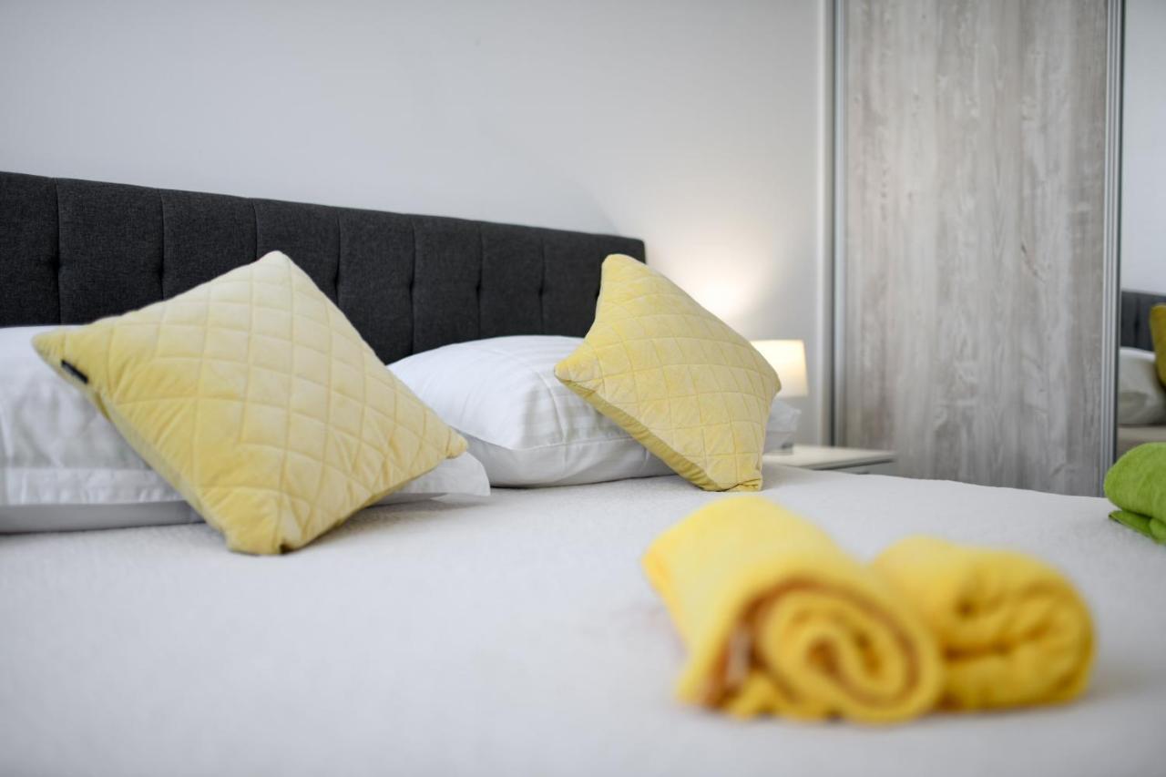 Modern Apartment For 2025' Vacation In Zadar Exterior foto