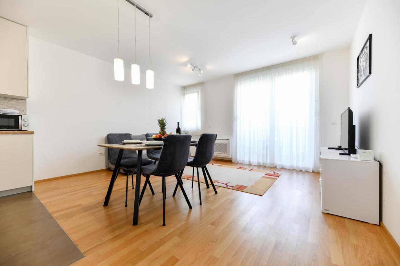 Modern Apartment For 2025' Vacation In Zadar Exterior foto