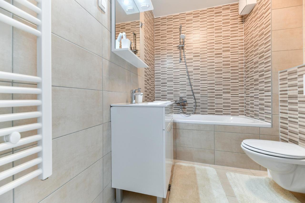 Modern Apartment For 2025' Vacation In Zadar Exterior foto