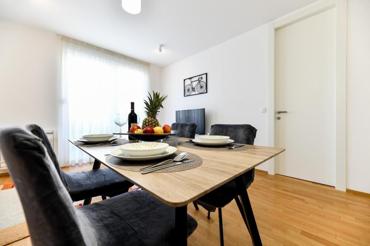 Modern Apartment For 2025' Vacation In Zadar Exterior foto
