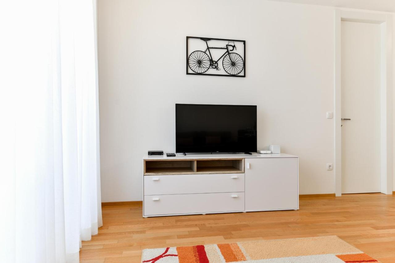 Modern Apartment For 2025' Vacation In Zadar Exterior foto